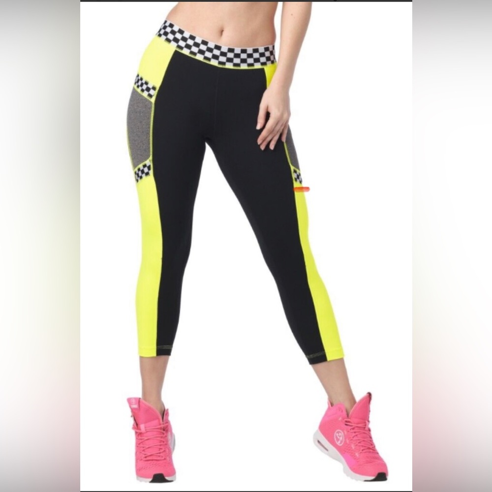 Zumba Yellow and black crop leggings